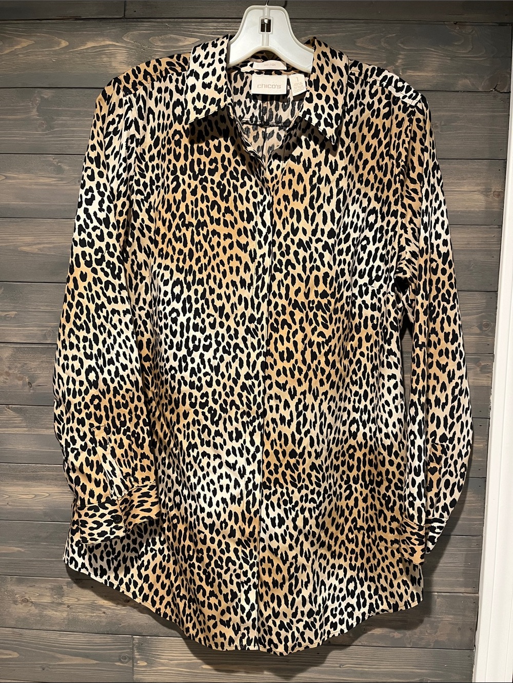 NWOT Chico's Leopard Print Button-Up Blouse size 1